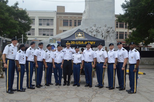 Top Army recruiters recognized during Fiesta San Antonio