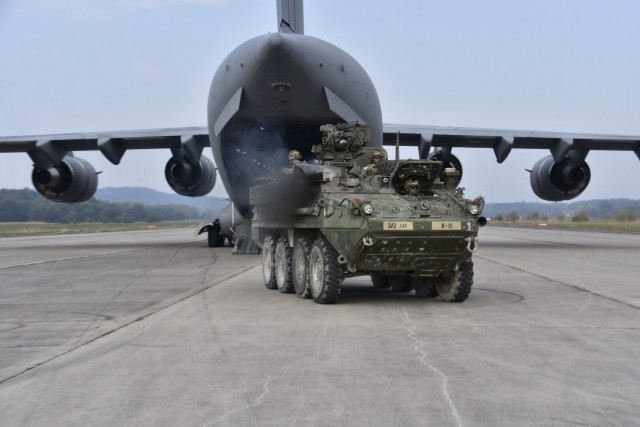 2CR conducts Joint Force Entry operations in Czech Republic