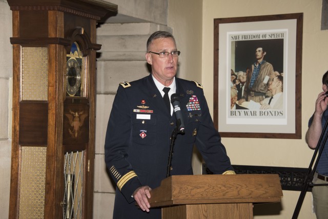 Army War College leaders salute top educators