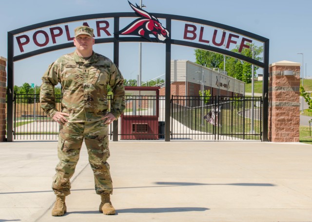 When disaster hits home: Poplar Bluff man serves as Guard officer in flood response