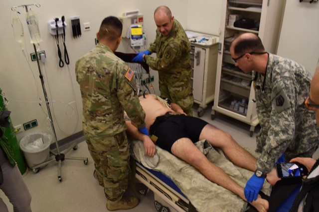 Grafenwoehr Health Clinic conducts Multinational Life Support, MEDEVAC exercise