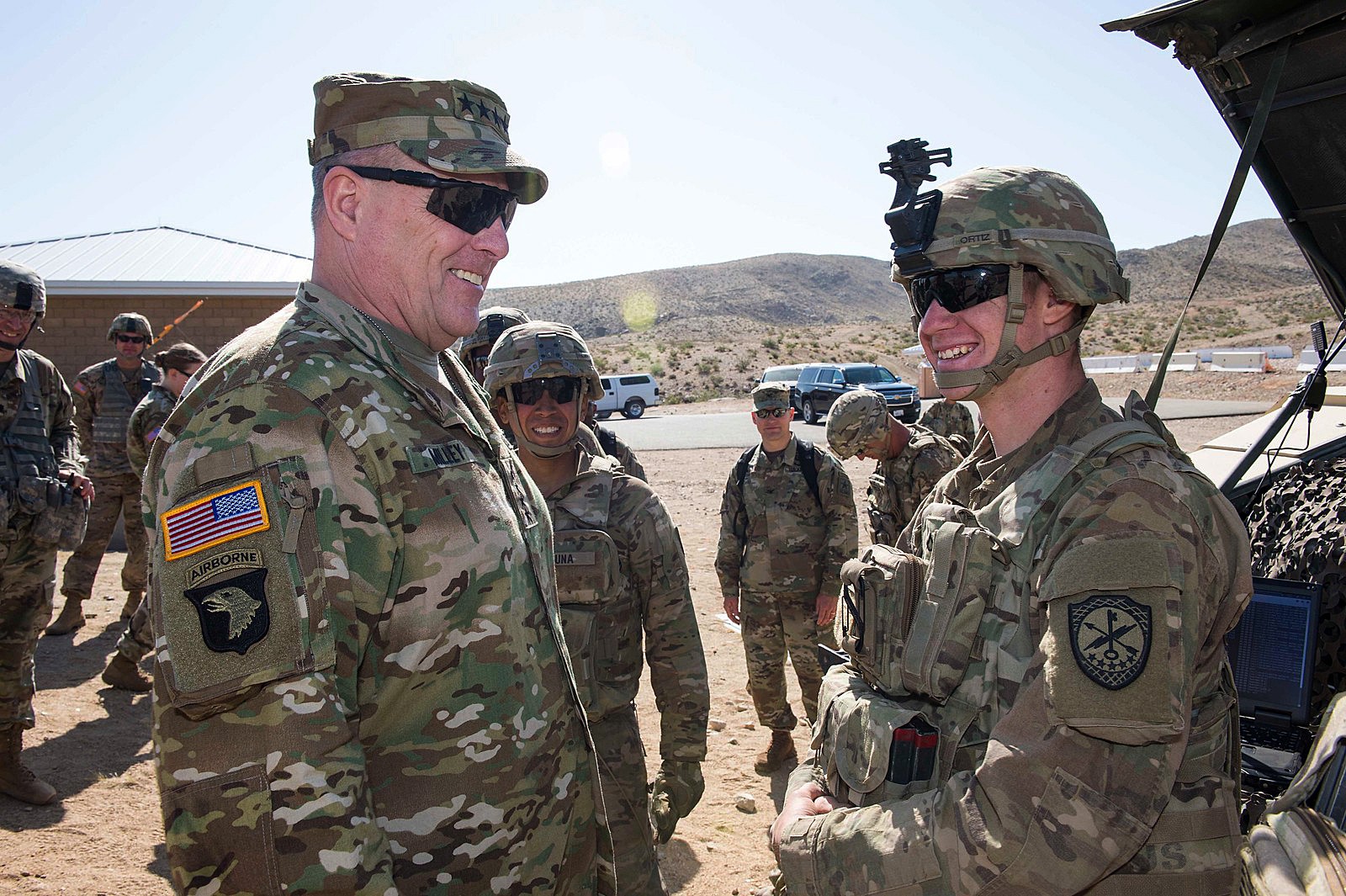 Army Chief of Staff visits cyber Soldiers at NTC | Article | The United ...