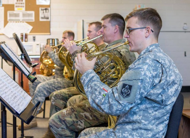399th Army Band preparing for debut in St. Louis