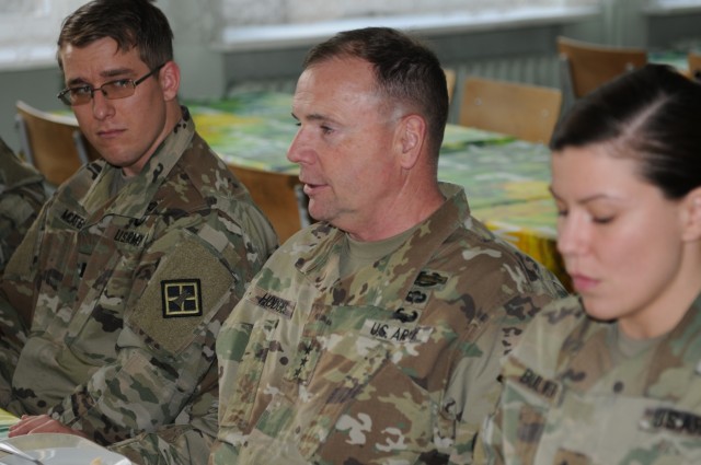 LTG Hodges visits new MCE headquarters, signs PAF NCO Corps assessment