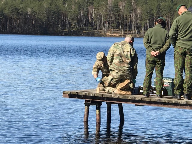 Norwegian and U.S. water purification Soldiers prepare for Exercise Saber Strike 17