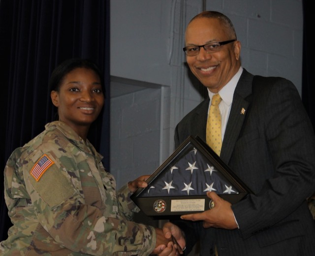 Signal Soldiers return from deployment; welcomed home with special ceremony