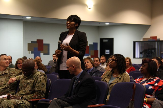 ASA (ALT) leader speaks to APG workforce on leadership