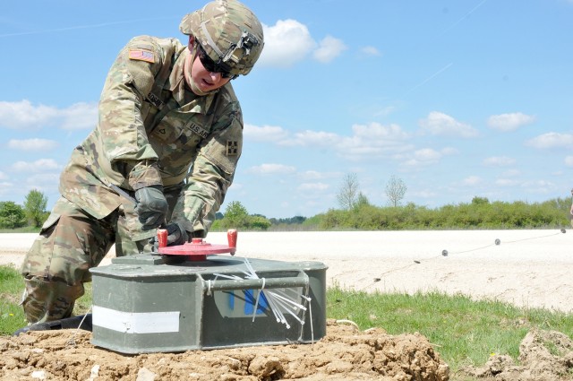 Shadow play: 3/4 ABCT UAS operators show hasty landing abilities