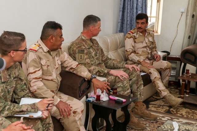 Combined Joint Forces Land Component Command leaders discuse future operations in Mosul