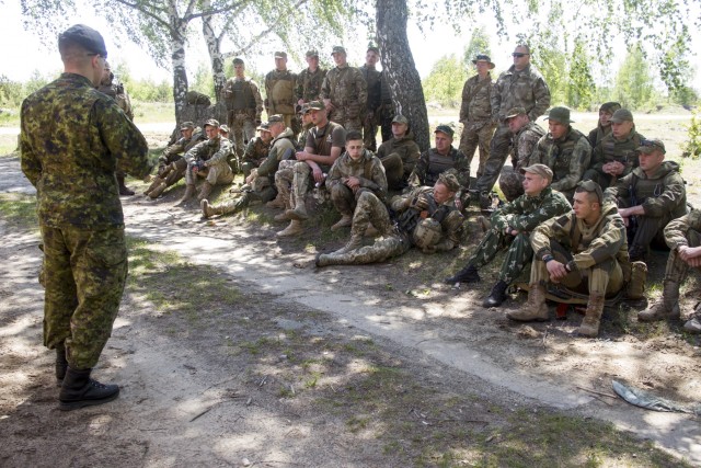 Junior leader training in Ukraine