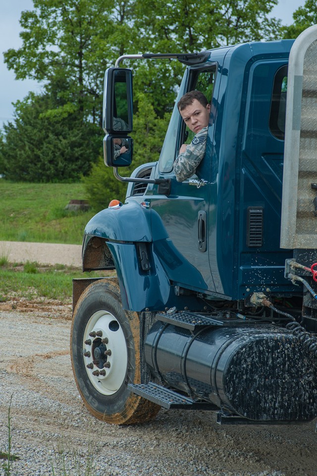 Air Force Detachment hosts truck rodeo at Fort Leonard Wood