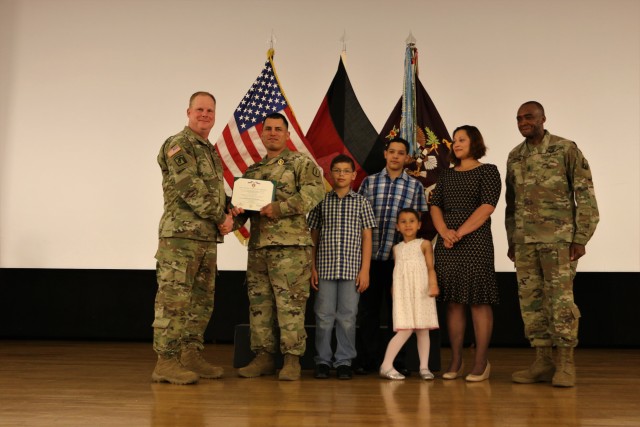Purple Heart presented to Baumholder officer 12 years after injury