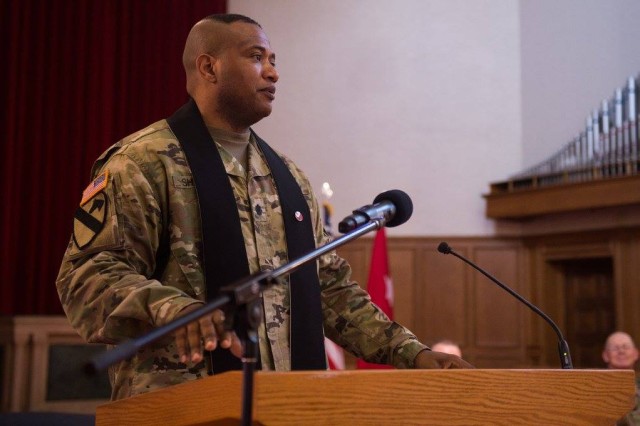 Army gets first Islamic division chaplain