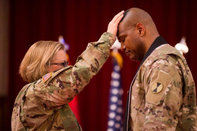 Army gets first Islamic division chaplain