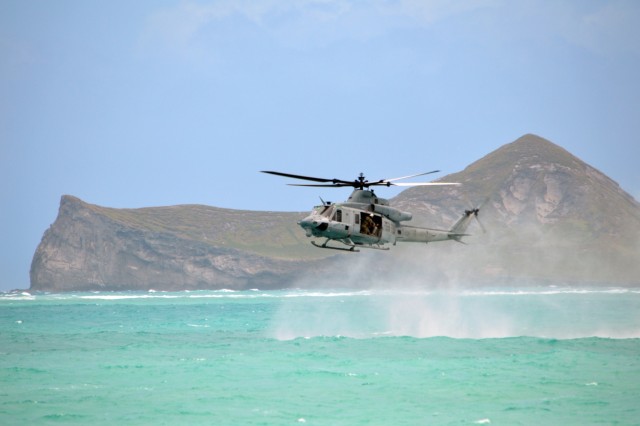 Soldiers, Marines conduct helocast operations off Hawaiian coast