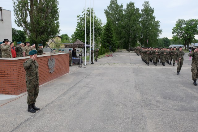 Battle Group Poland's Light Dragoons engage in a different type of fire fight