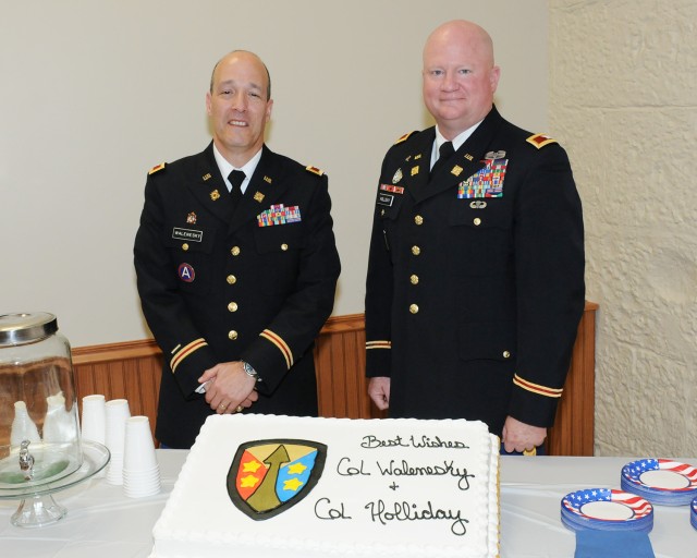 Two Senior Leaders retire from JMC Reserve Detachment Unit