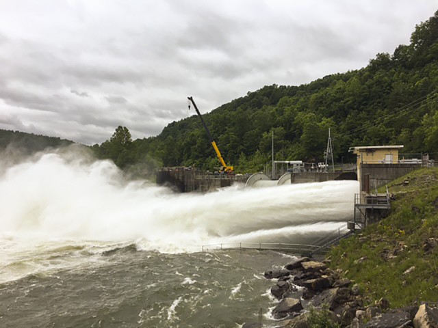 Replacing a Fixed Cone Valve on Summersville Dam