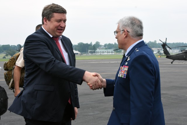 Lithuanian Defense Minister Visits Gov. Wolf and Pennsylvania National Guard