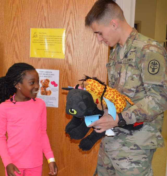 Fort Carson veterinarians fix beloved toys with Teddy Bear Clinic