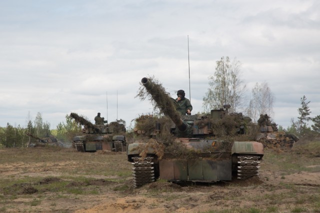 Soldiers conduct a Hasty Defense Lane during Exercise Saber Strike