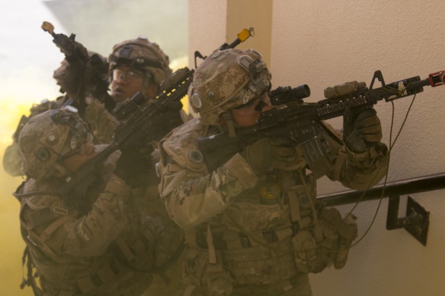 Popping smoke and clearing rooms: Greywolf Soldiers train for urban combat