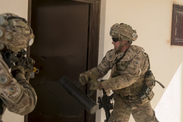 Popping smoke and clearing rooms: Greywolf Soldiers train for urban combat