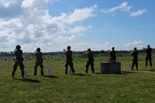 Battle Group Poland take aim at a Polish Veterans Day shooting Competition