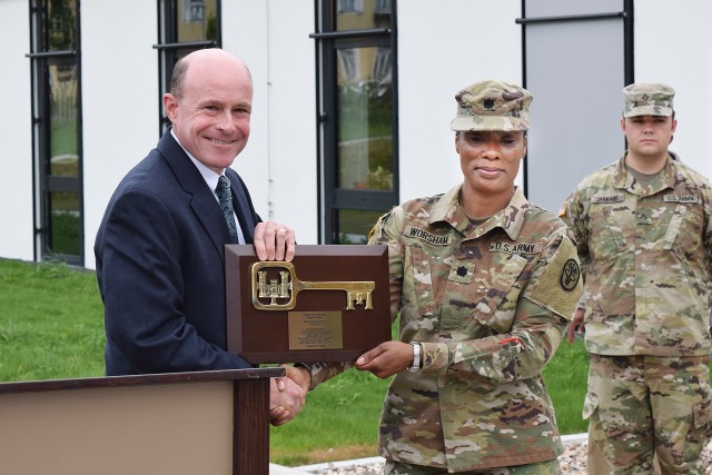 Health Clinic Vilseck Ribbon Cutting Celebrates Construction Milestone