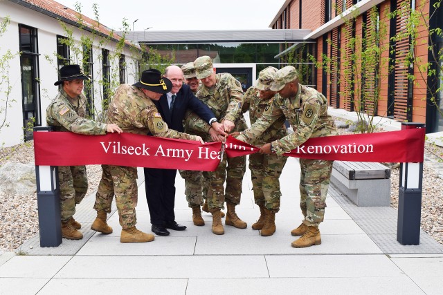 Health Clinic Vilseck Ribbon Cutting Celebrates Construction Milestone