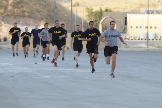 U.S., Canadian military personnel earn German Armed Forces Proficiency Badge in Jordan