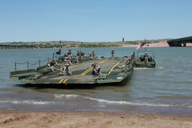 South Dakota National Guard's participants experience river crossing during 2017 Golden Coyote