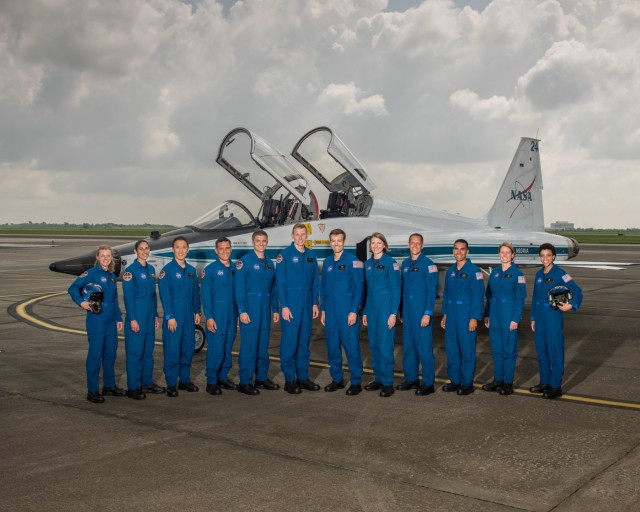 Army surgeon selected for NASA space program
