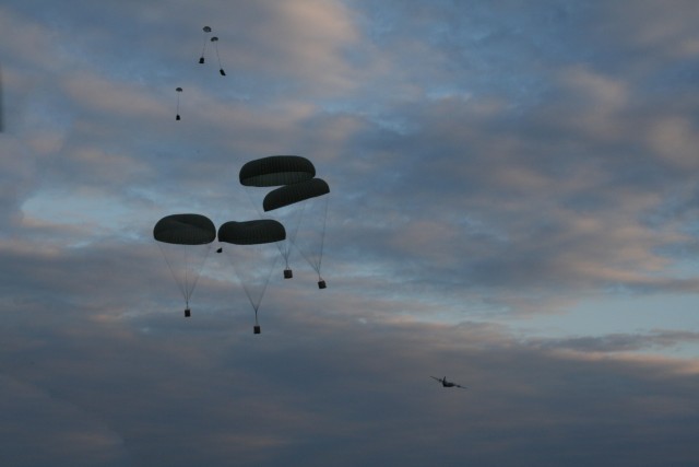 Air Drop resupplies troops during Exercise Saber Strike 17