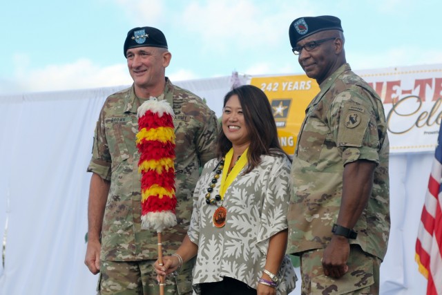 USARHAW, USARPAC Host Luau to Commemorate U.S. Army's 242nd Birthday