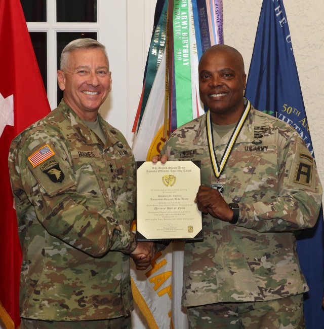 Cadet Command inducts second group of ROTC alumni into Hall of Fame