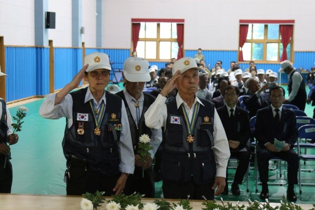 ROK-US alliance cherish the memory of the honorable heroes