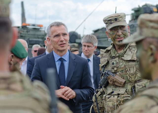 Lithuanian President and NATO Secretary General visit Saber Strike