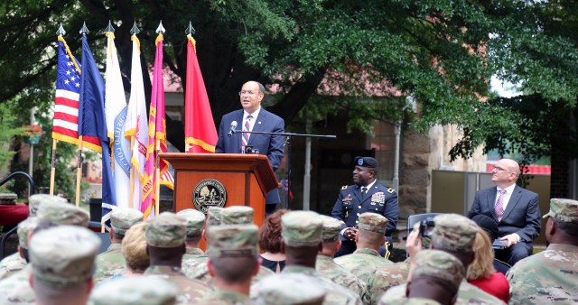 Fort Lee community partner hosts Centennial World War I display