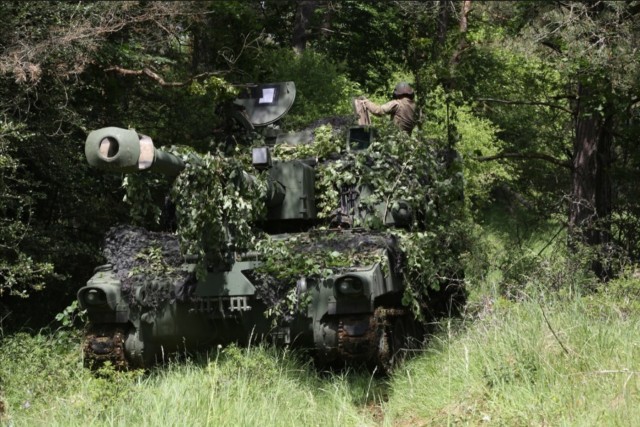 3-29 FA builds artillery rapport with Romanians at Combined Resolve VIII