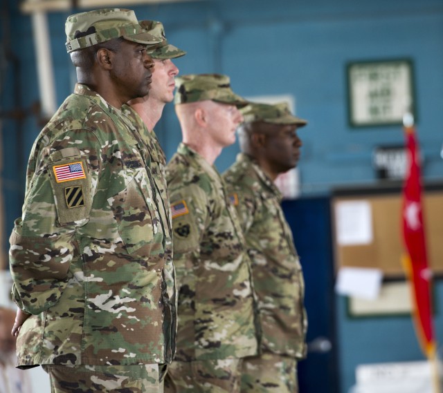 12th Aviation Battalion Change of Command/Change of Responsibility ...