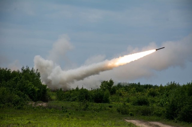 National Guard, Canadian partners hone artillery, medical skills in the field