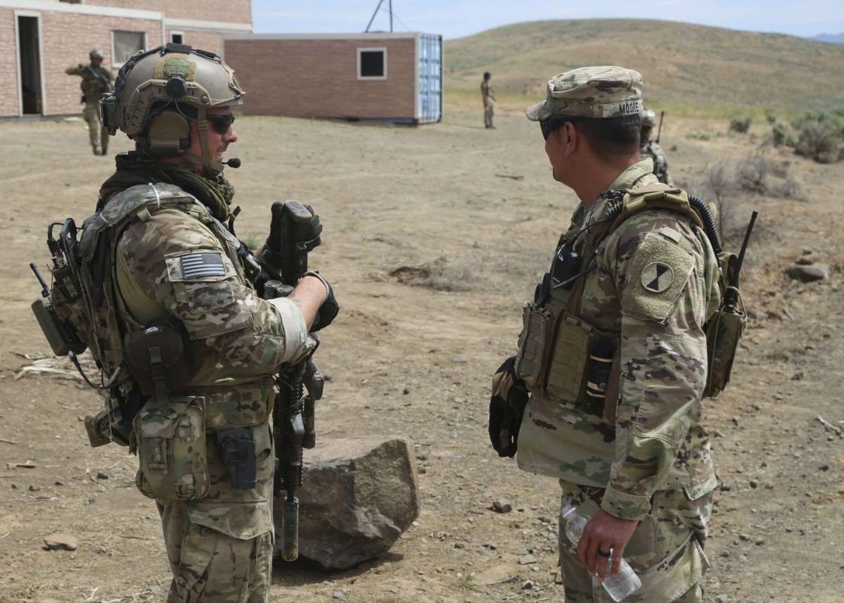 Green Berets, Conventional Units Work And Learn Side-by-side | Article ...