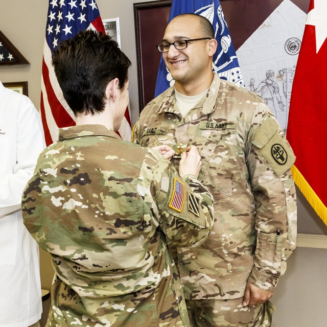 Clinic Doctor Promoted To Major | Article | The United States Army