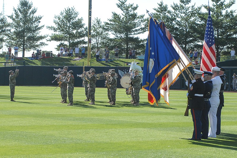 Fort Leonard Wood service members participate in military appreciation  event before Cardinals game Sept. 11, Article