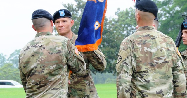 1-14th Avn. Regt. 'Tomahawks' welcomes new commander