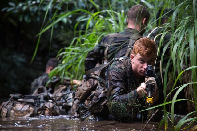 Jungle challenges Soldiers' mental, physical prowess