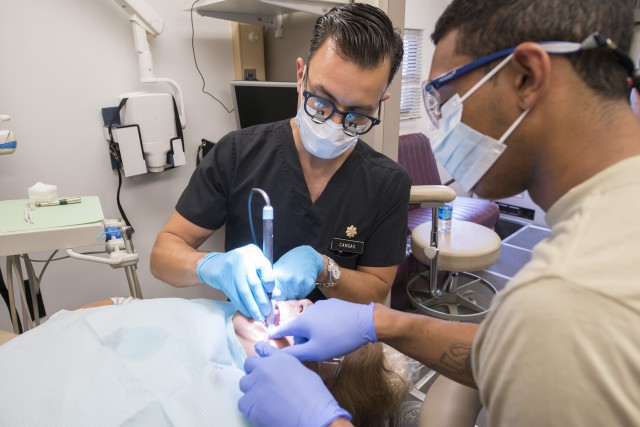 Army dentist returns to border to give free care to low-income patients