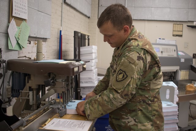 Maine print shop supports entire National Guard