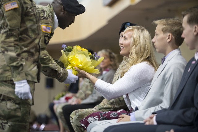 Mueller takes command of USAG Humphreys